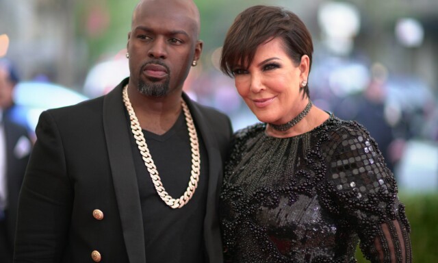 KJÆRESTER: Kris har vært sammen med Corey Gamble siden 2014. Her er de avbildet sammen under Met-gallaen i 2016. Foto: NTB Scanpix KJÆRESTER: Kris har vært sammen med Corey Gamble siden 2014. Her er de avbildet sammen under Met-gallaen i 2016. Foto: NTB Scanpix
